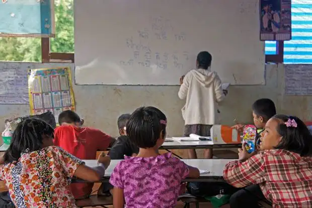 Los-mayores-aprendiendo-tailandés Los-mayores-aprendiendo-tailandés
